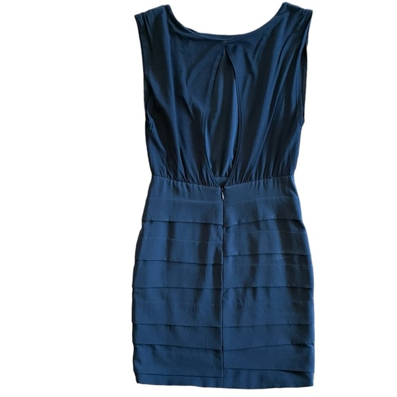 Alice + Olivia open back‎ dress - Picture 4 of 7